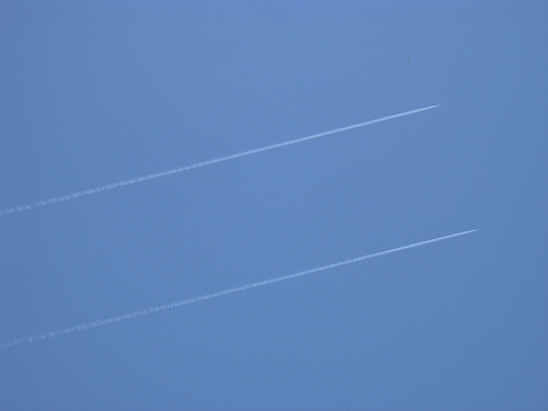 Caças israelenses a caminho do Líbano. photo credit: Thibaud Saintin via photopin cc 