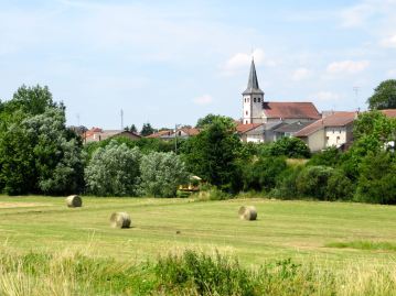 ...pequenas cidades à beira do canal