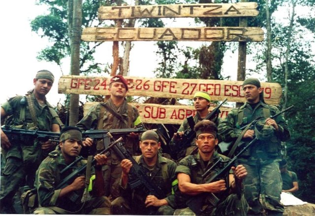 Peruanos, heróis do Cenepa. www-heroesdelcenepa-com-ec.jpg